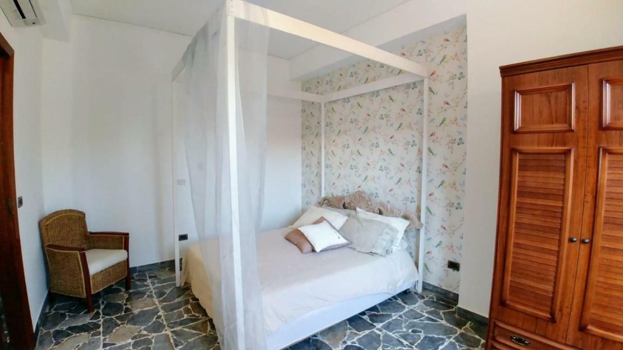 Capo Milazzo Summer Holiday Apartament Exterior foto